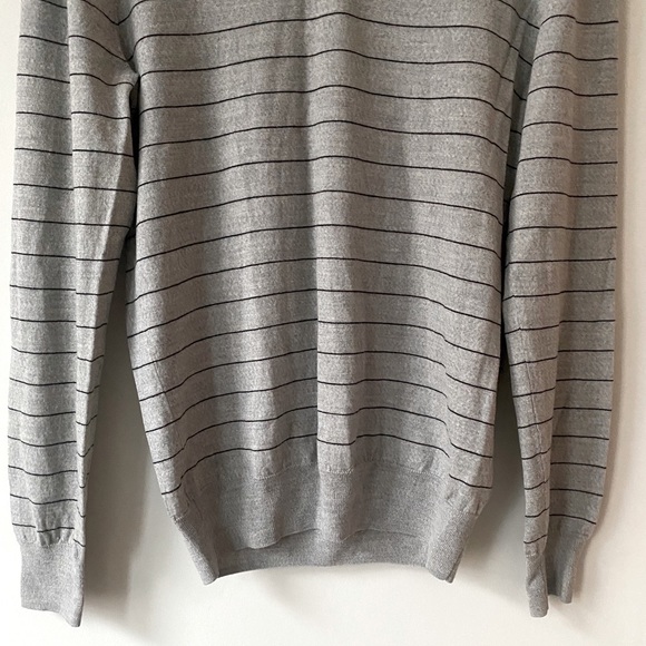 Club Monaco 100% Italian Merino Sweater Small NWOT - Picture 3 of 5